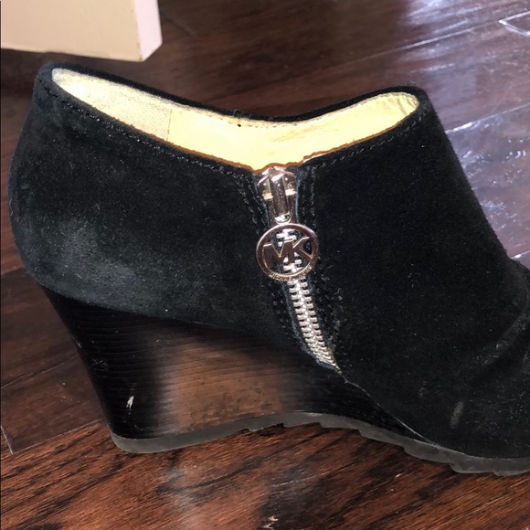 Michael Kors Norma Boot! - Picture 2 of 3